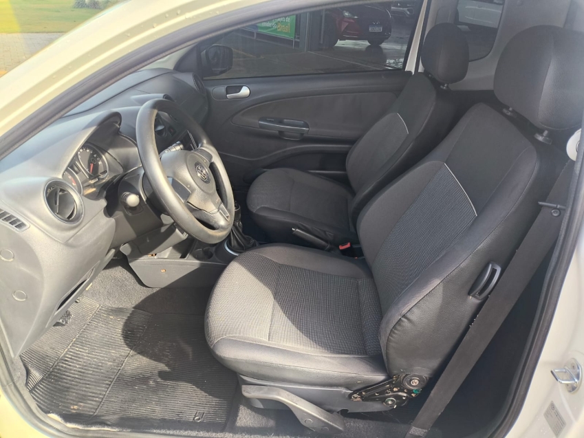 volkswagen saveiro 1.6 mi ce 8v flex 2p manual g.vi 1.5 20145