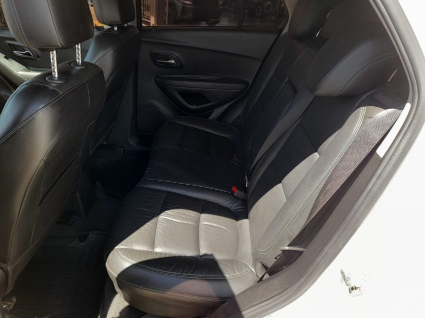 chevrolet tracker 1.8 mpfi ltz 4x2 16v flex 4p automatico 201510