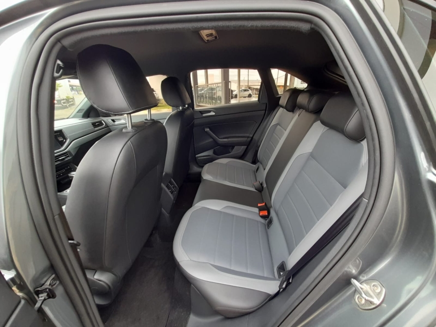volkswagen nivus 1.0 200 tsi total flex highline automatico 4p 202410