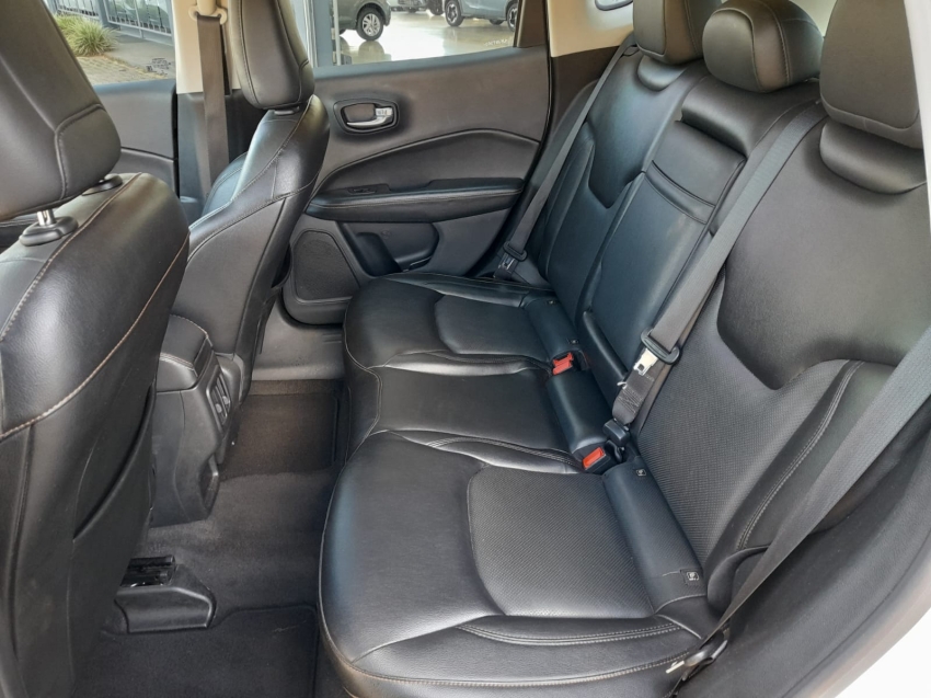 jeep compass 2.0 16v diesel longitude 4x4 automatico 4p 202010