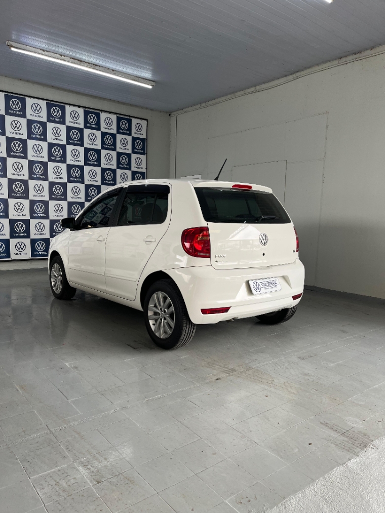 volkswagen fox 1.6 mi 8v flex 4p manual 2014