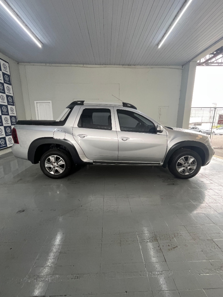 renault duster oroch 2.0 16v hi-flex dynamique automatico flex 4p 2019