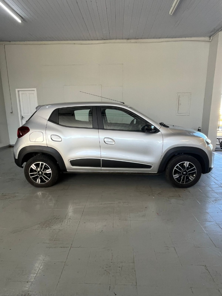 renault kwid 1.0 12v sce flex intense manual 4p 2025
