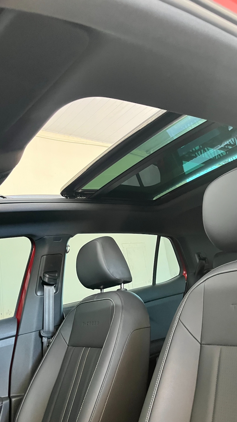 volkswagen t-cross 1.4 250 tsi total flex highline automatico 4p 2025