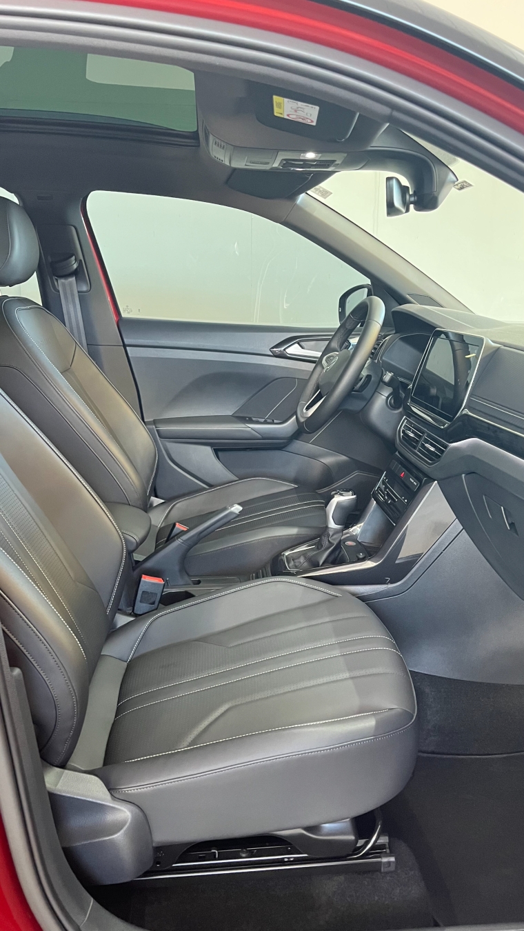 volkswagen t-cross 1.4 250 tsi total flex highline automatico 4p 2025