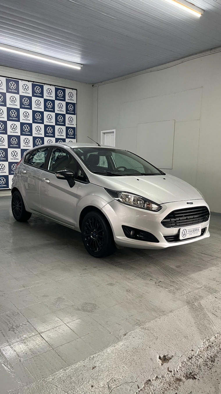 ford fiesta 1.6 se hatch 16v flex 4p manual 2017