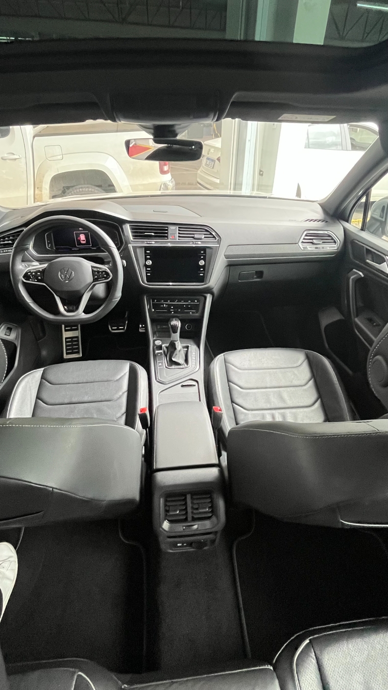 volkswagen tiguan 2.0 300 tsi gasolina allspace r-line automatico flex 4p 202411