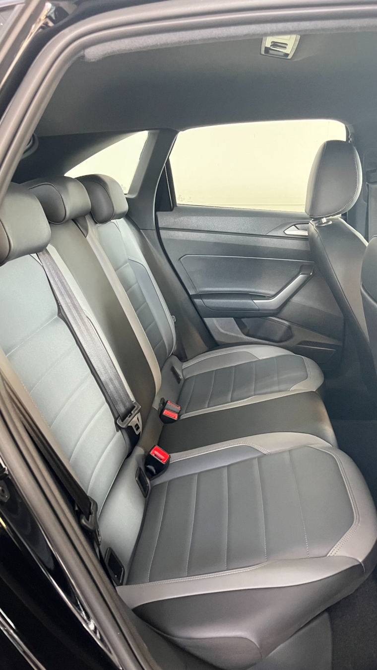 volkswagen nivus 1.0 200 tsi total flex highline automatico 4p 20243