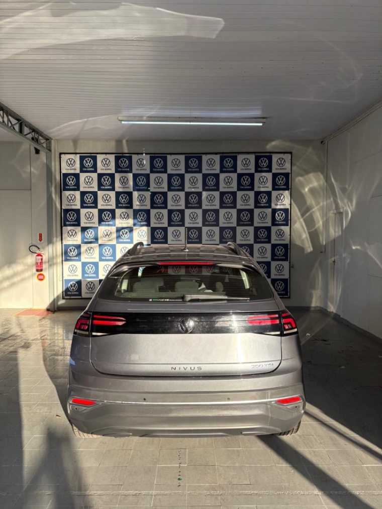 volkswagen nivus 1.0 200 tsi total flex comfortline automatico 4p 20243