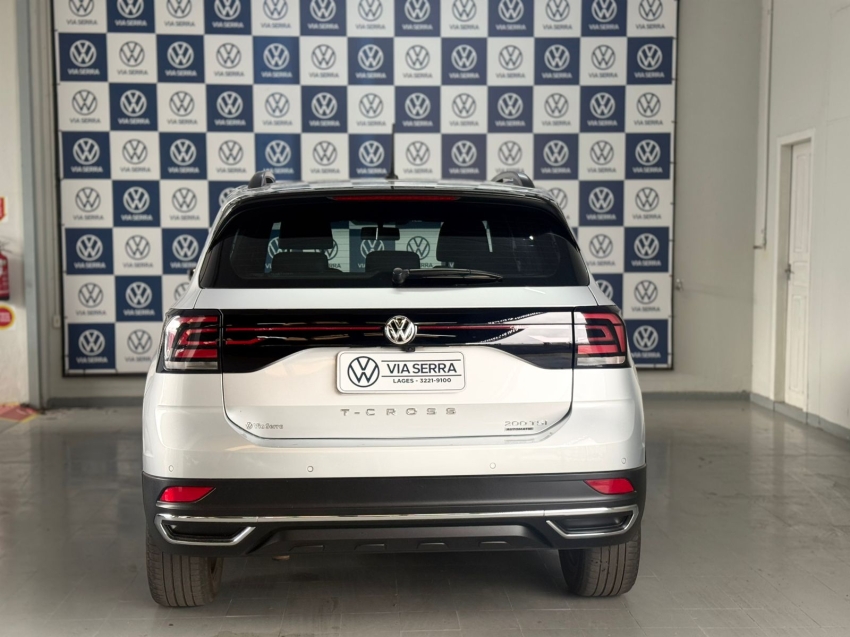 volkswagen t-cross 1.0 200 tsi total flex comfortline automatico 4p 20203
