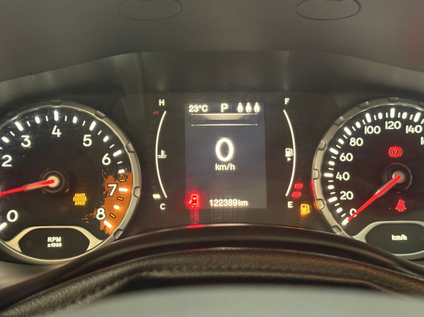 jeep renegade 1.8 16v flex longitude 4p automatico 20164