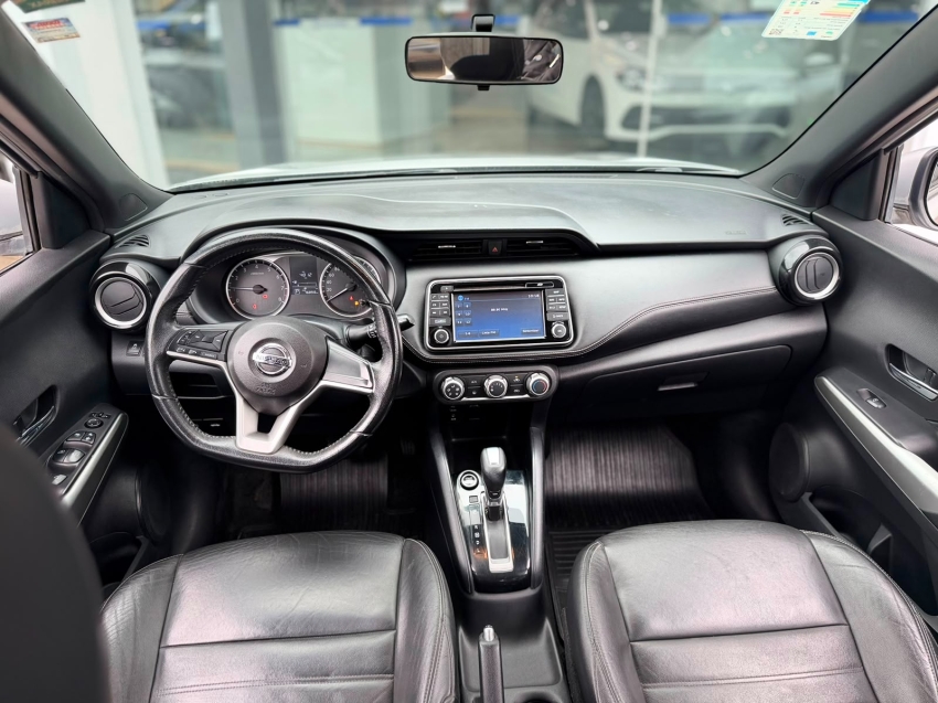 nissan kicks 1.6 16v flexstart sv 4p xtronic flex automatico 20183