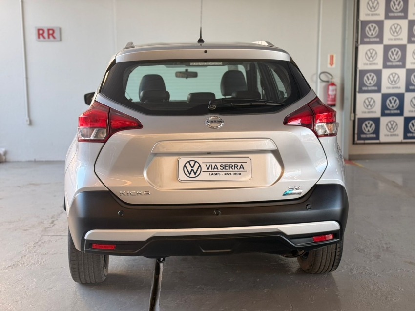 nissan kicks 1.6 16v flexstart sv 4p xtronic flex automatico 20183