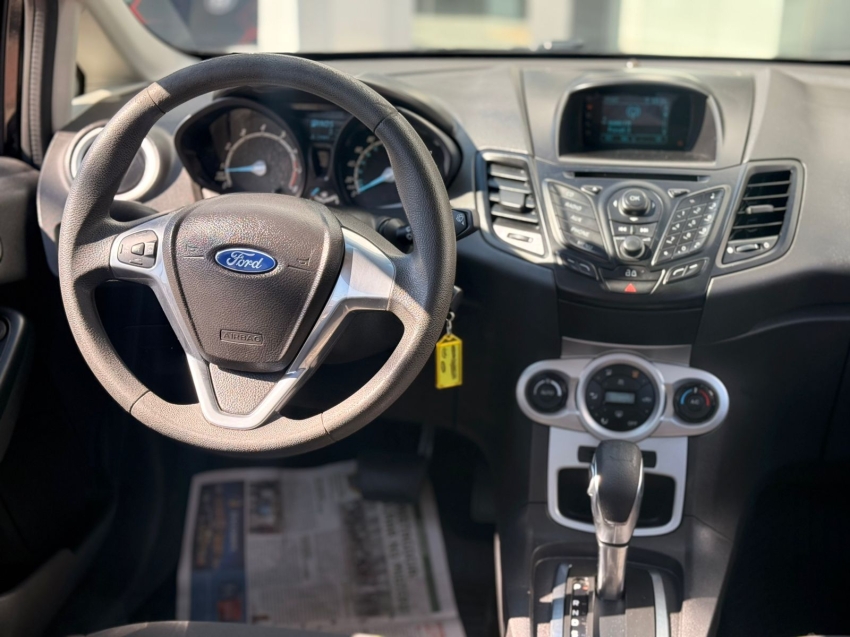 ford fiesta 1.6 se hatch 16v flex 4p automatico 20144