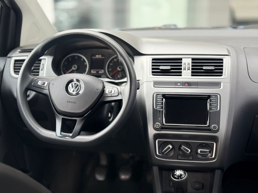 volkswagen fox 1.6 msi total flex connect 4p manual 20183