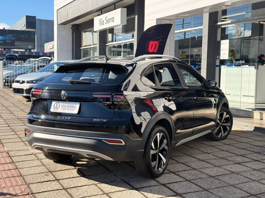 volkswagen nivus 1.0 200 tsi total flex highline automatico 4p 20211