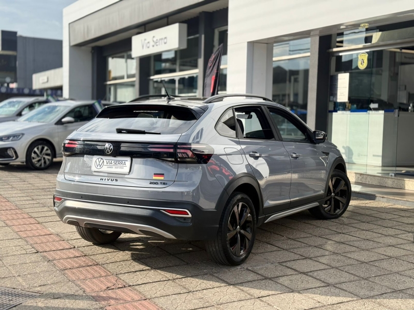 volkswagen nivus 1.0 200 tsi total flex highline automatico 4p 20231