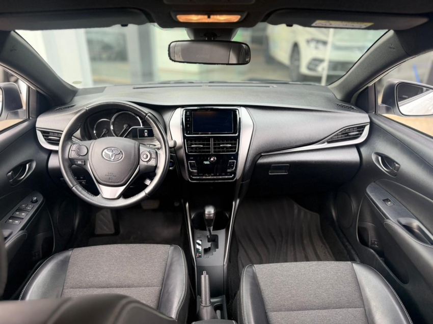 toyota yaris 1.5 16v flex sedan xs connect multidrive 4p automatico 20232