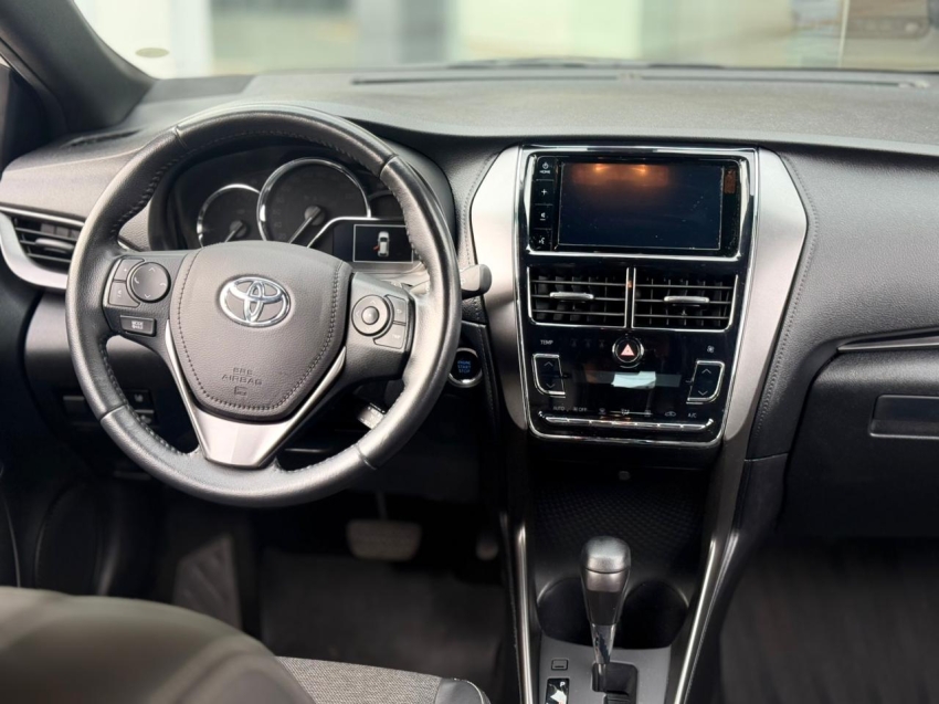 toyota yaris 1.5 16v flex sedan xs connect multidrive 4p automatico 20233