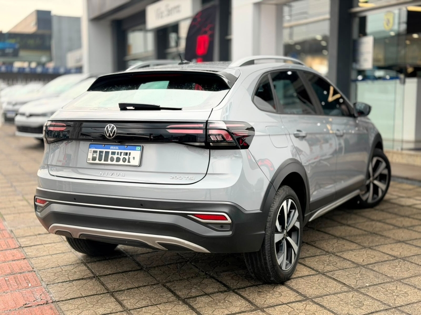 volkswagen nivus 1.0 200 tsi total flex highline automatico 4p 20241