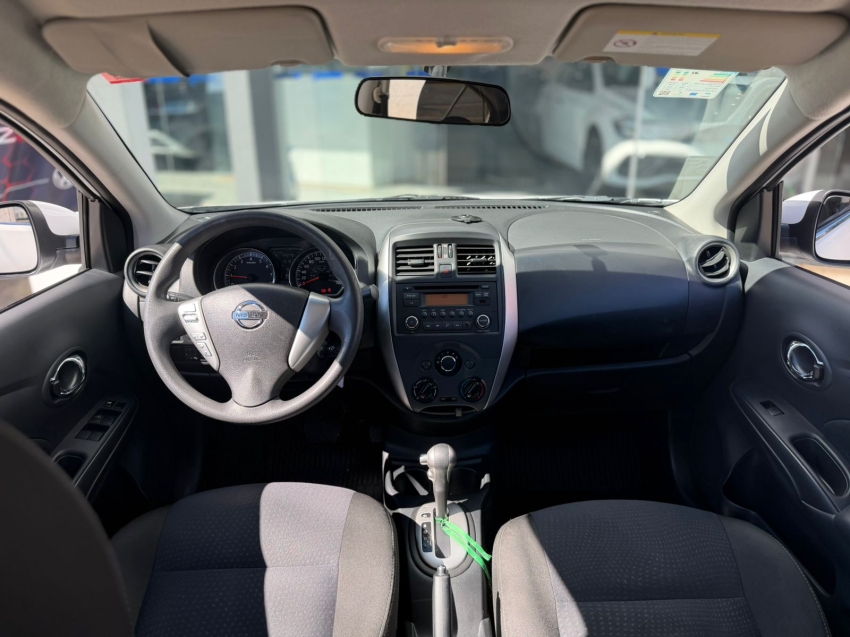 nissan versa 1.6 16v flex sv 4p xtronic automatico 20182