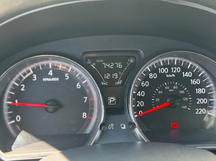 nissan versa 1.6 16v flex sv 4p xtronic automatico 20184