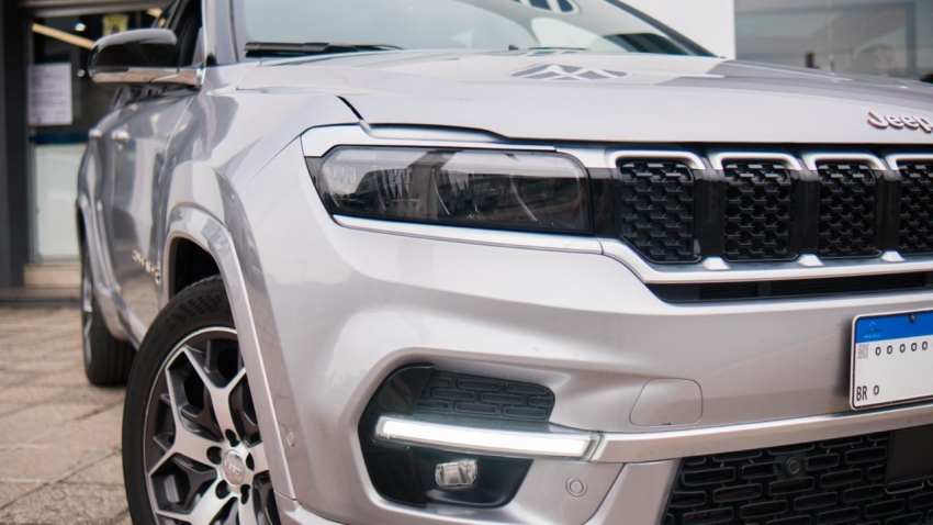 jeep commander 1.3 t270 turbo flex overland at6 4p automatico 20232
