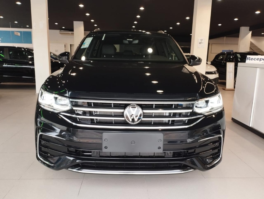 volkswagen tiguan 2.0 300 tsi gasolina allspace r-line automatico 4p 2025