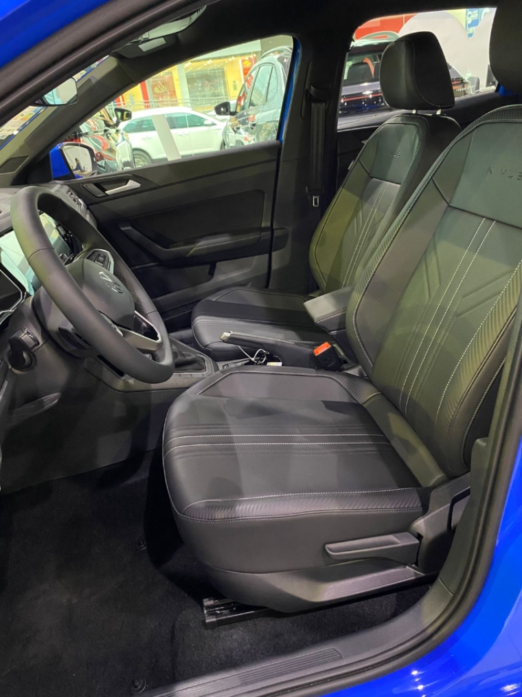 volkswagen nivus 1.0 200 tsi total flex highline automatico 4p 2025