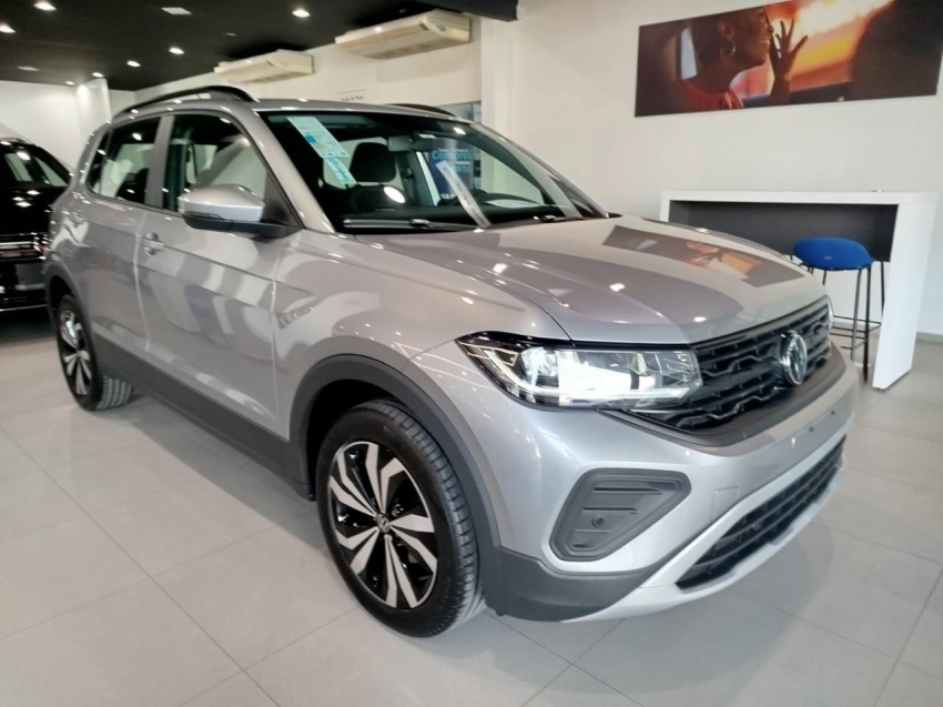 volkswagen t-cross 1.0 200 tsi total flex comfortline automatico 4p 2025