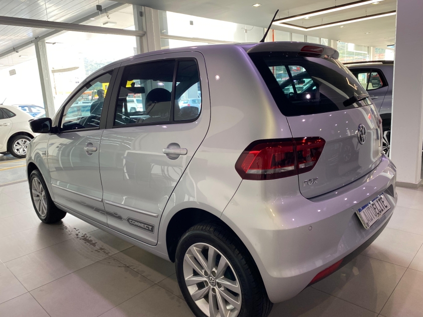 volkswagen fox 1.6 msi total flex connect 4p manual 2019