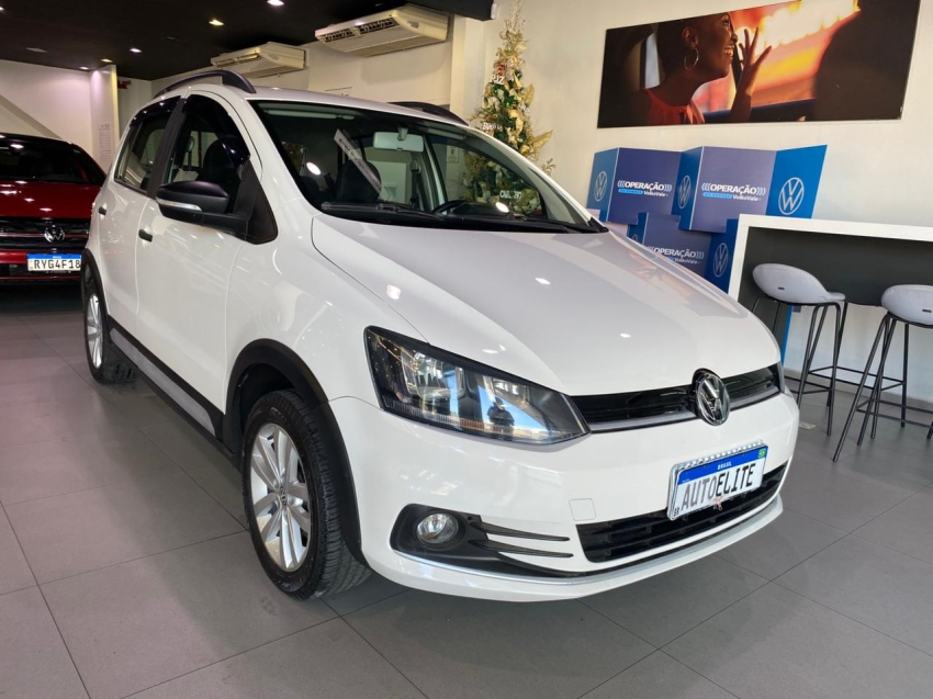 volkswagen fox 1.0 mpi track 12v flex 4p manual 2016