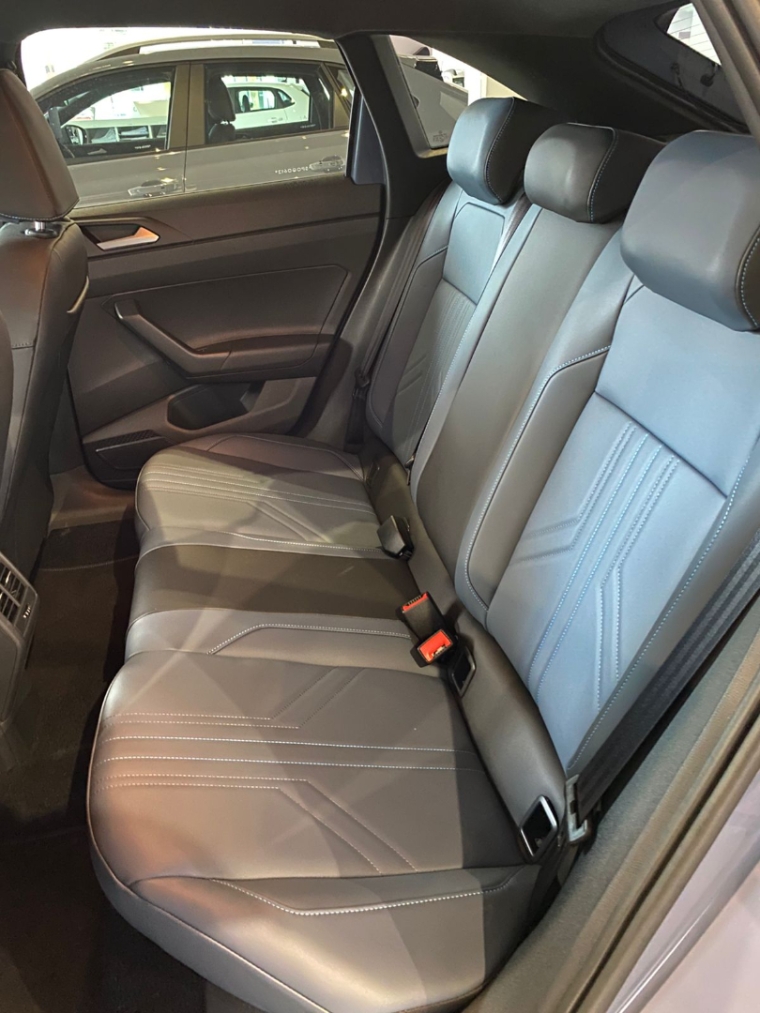 volkswagen nivus 1.0 200 tsi total flex highline automatico 4p 20254