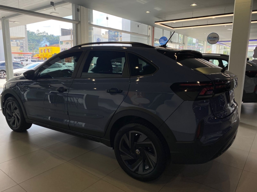 volkswagen nivus 1.0 200 tsi total flex highline automatico 4p 20256