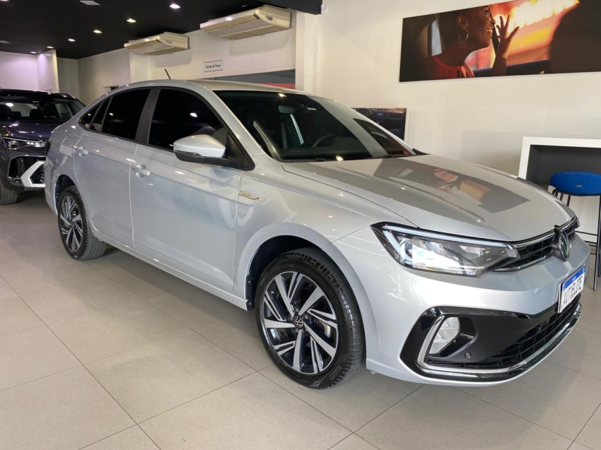 volkswagen virtus 1.0 200 tsi highline automatico flex 4p 2024