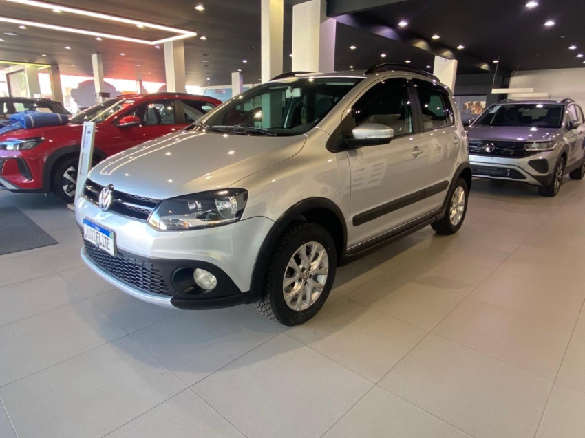 volkswagen crossfox 1.6 mi flex 8v 4p automatizado 5p semiautomatico 2014