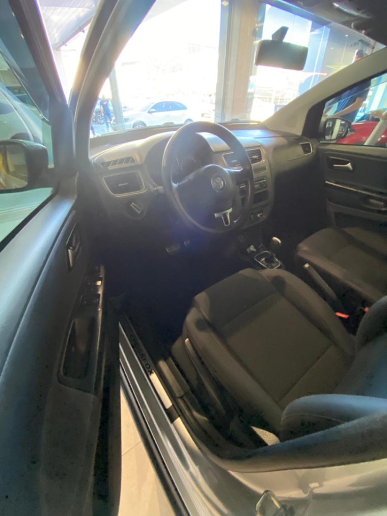volkswagen crossfox 1.6 mi flex 8v 4p automatizado 5p semiautomatico 20143