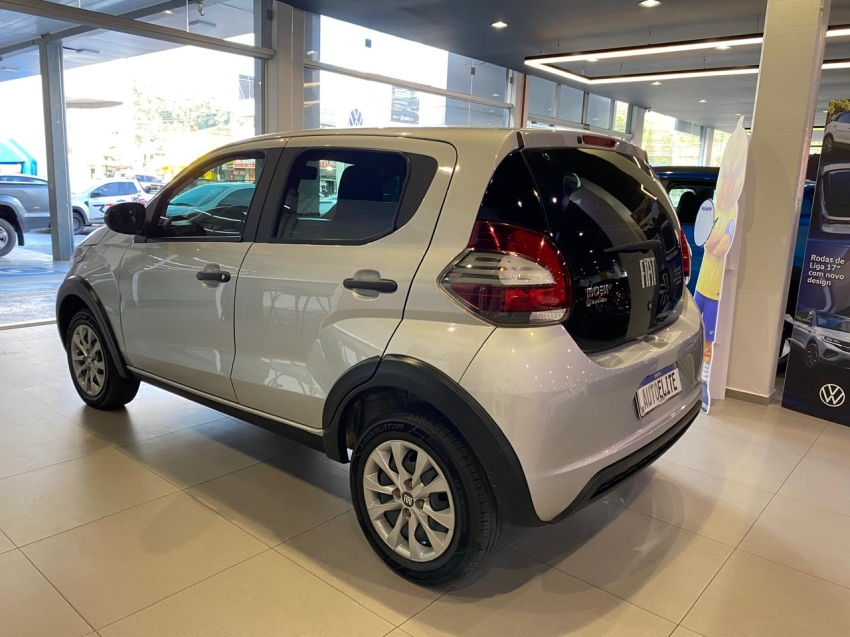 fiat mobi 1.0 evo flex like. manual 4p automatico 20256