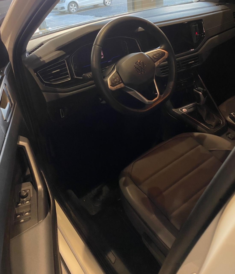 volkswagen nivus 1.0 200 tsi total flex highline automatico 4p 20243