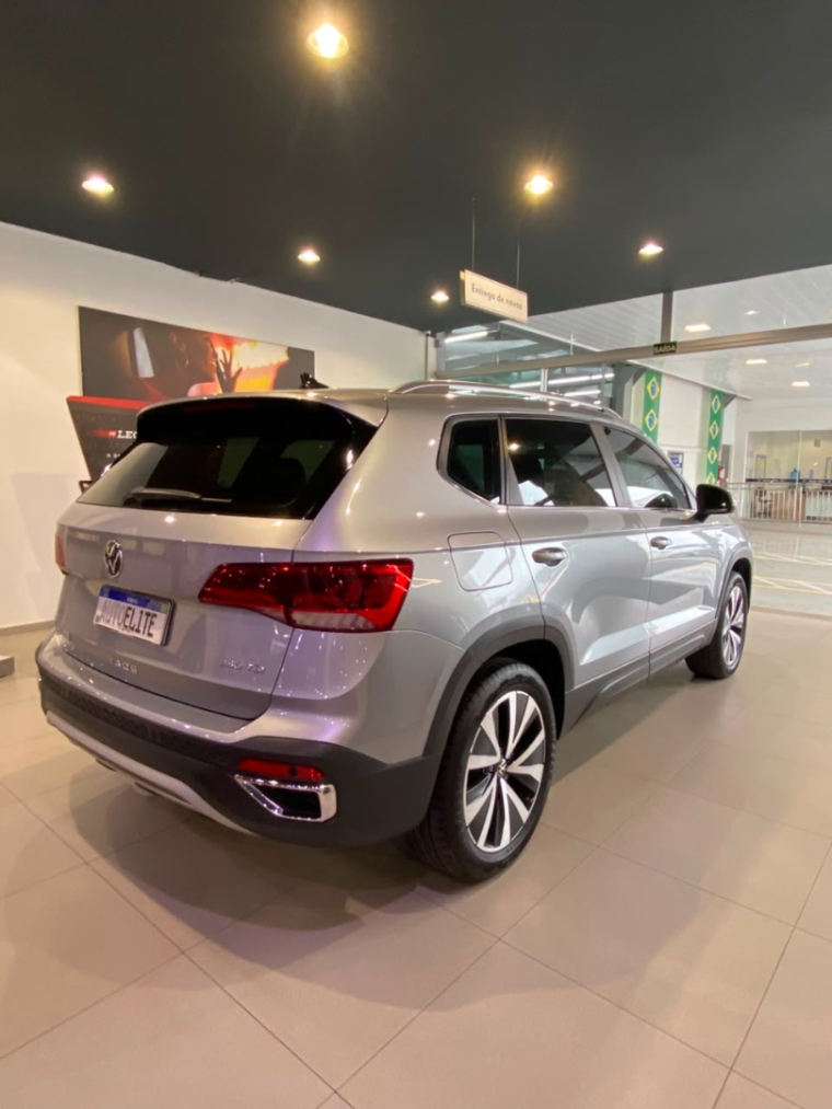 volkswagen taos 1.4 250 tsi total flex highline automatico 4p 20225