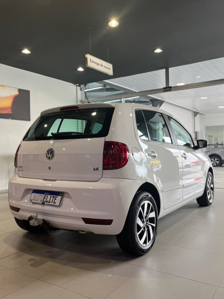 volkswagen fox 1.6 mi bluemotion 8v flex 2p manual 4p 20136