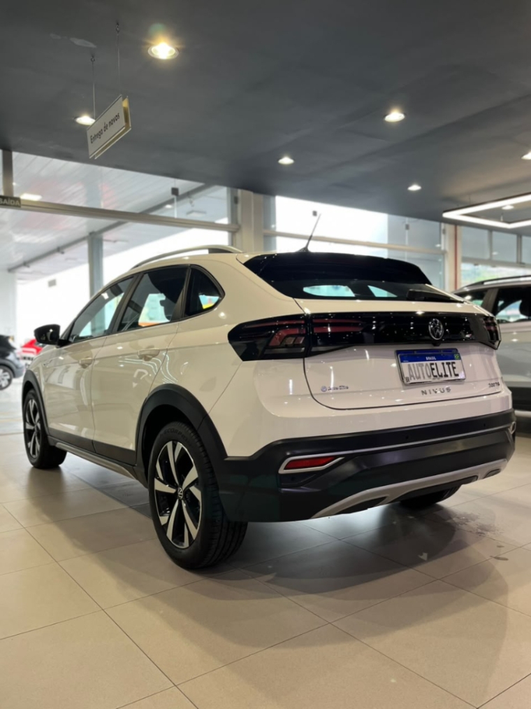 volkswagen nivus 1.0 200 tsi total flex highline automatico 9.9 4p 20233