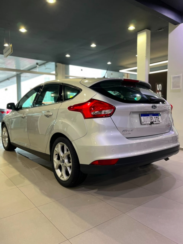 ford focus 2.0 se 16v flex 4p powershift 1.9 automatico 20162