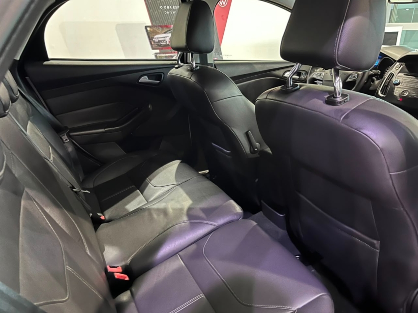 ford focus 2.0 se 16v flex 4p powershift 1.9 automatico 20168