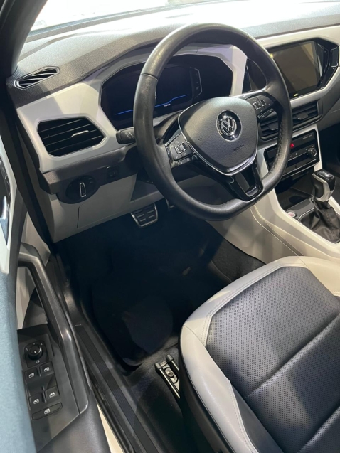 volkswagen t-cross 1.4 250 tsi total flex highline automatico 4p 20215