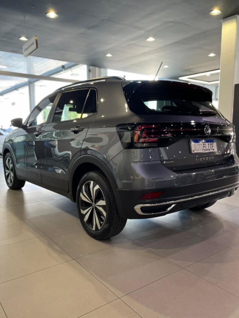 volkswagen t-cross 1.0 200 tsi total flex comfortline automatico 9.9 4p 20223