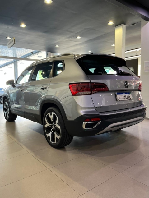 volkswagen taos 1.4 250 tsi total flex highline automatico 4p 20242