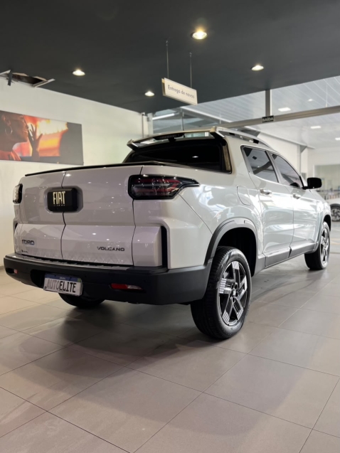 fiat toro 1.3 turbo 270 flex volcano at6 4p automatico 20263