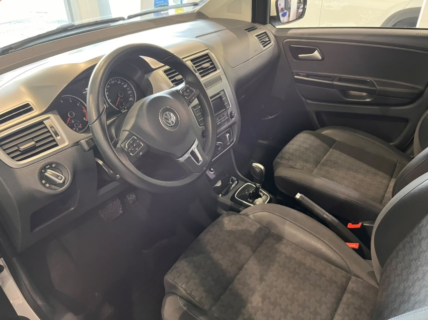 volkswagen spacefox 1.6 msi comfortline 8v flex 4p automatizado semiautomatico 20154