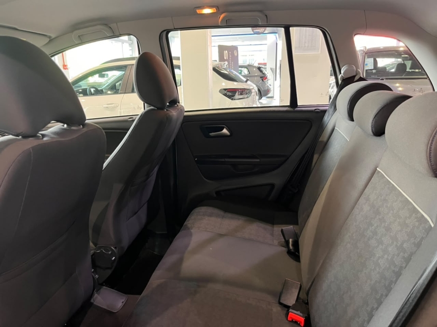 volkswagen spacefox 1.6 msi comfortline 8v flex 4p automatizado semiautomatico 20157